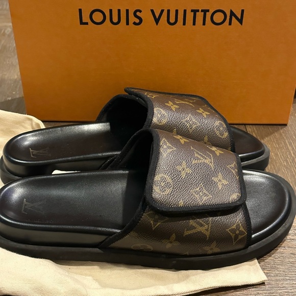 Louis Vuitton Miami Mule Monogram - Picture 2 of 6